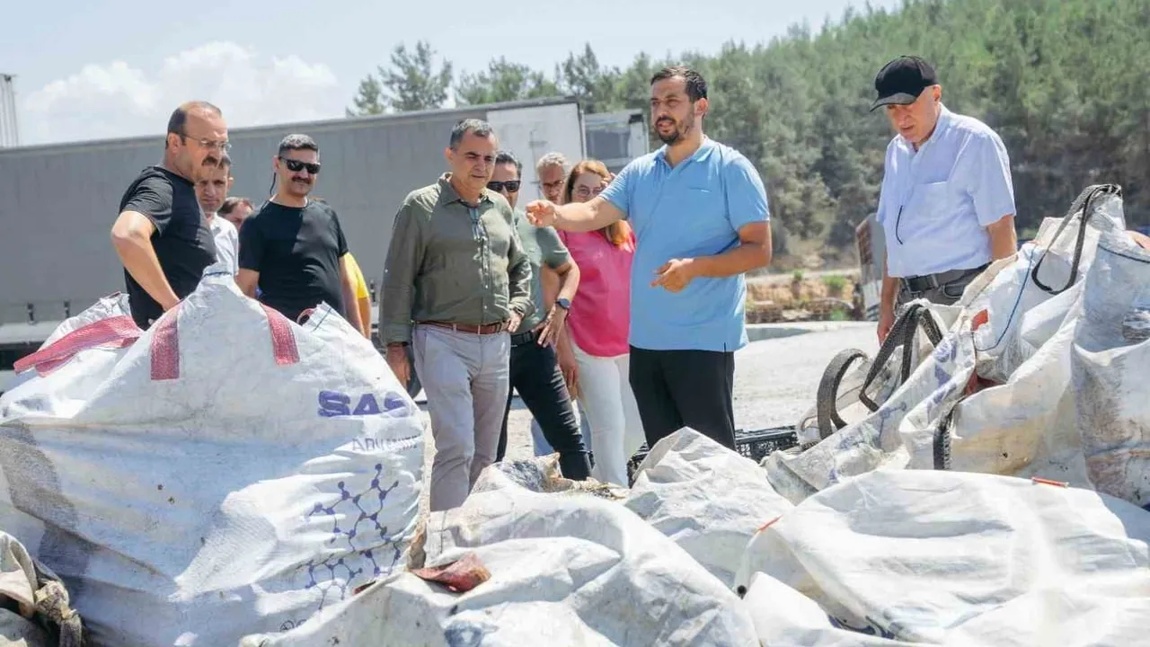 Alanya’da geri dönüşüm ve plastik kasa üreticilerine kapsamlı çevre denetimi