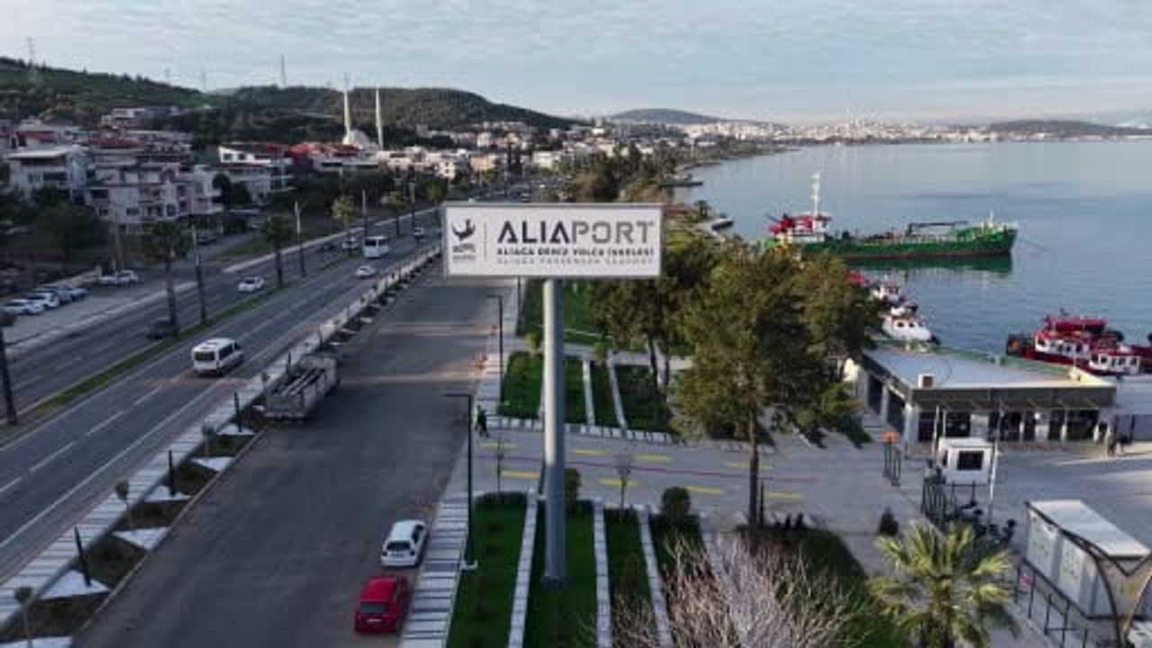 Aliağa limanı ulaşıma canlılık getirdi: 3,5 ayda 25 bin yolcu Midilli'ye taşındı