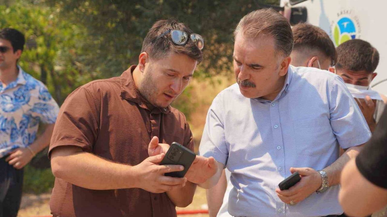 Altınoluk'ta yangın müdahalesi aralıksız sürüyor