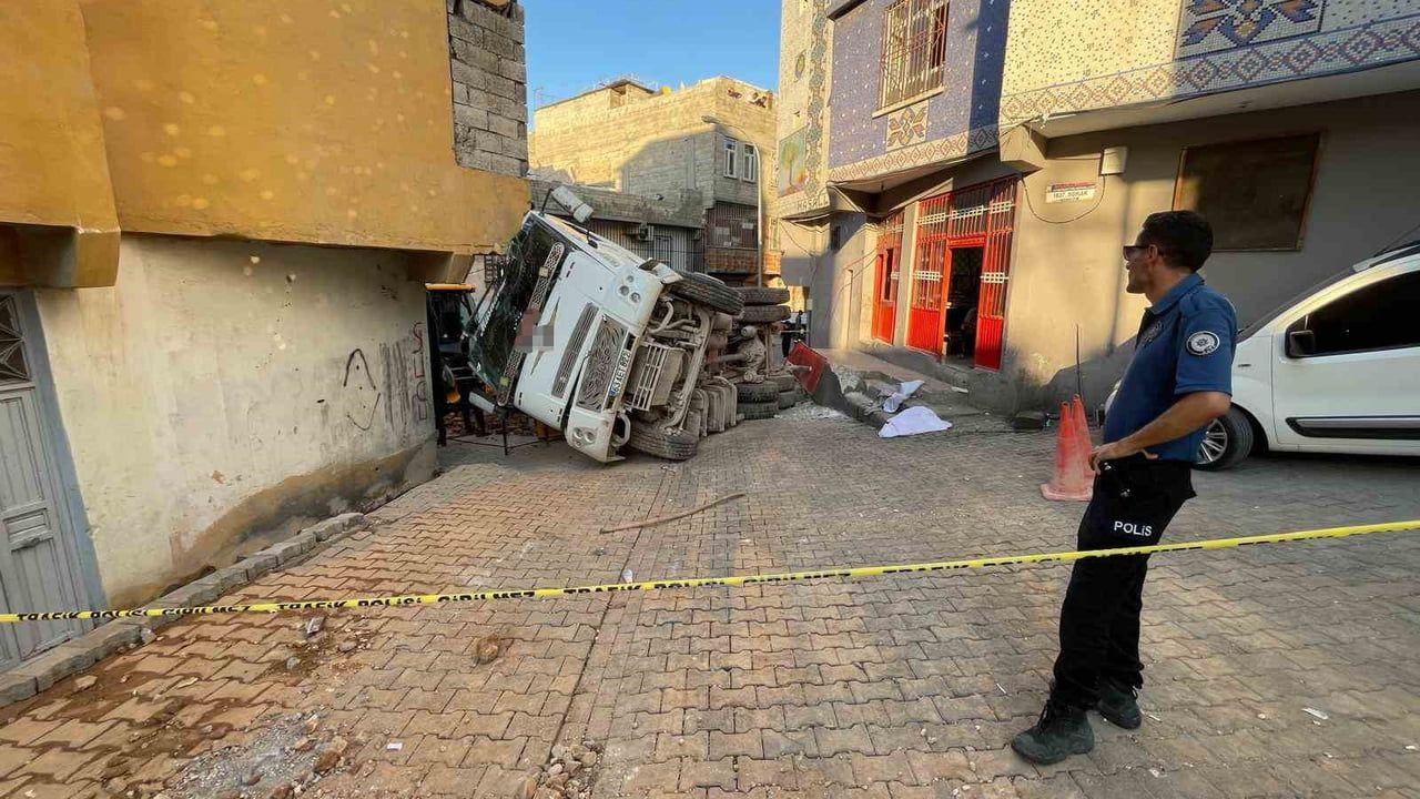 Altyapı çalışmasında freni boşalan kamyonun ezdiği 6 yaşındaki kız hayatını kaybetti