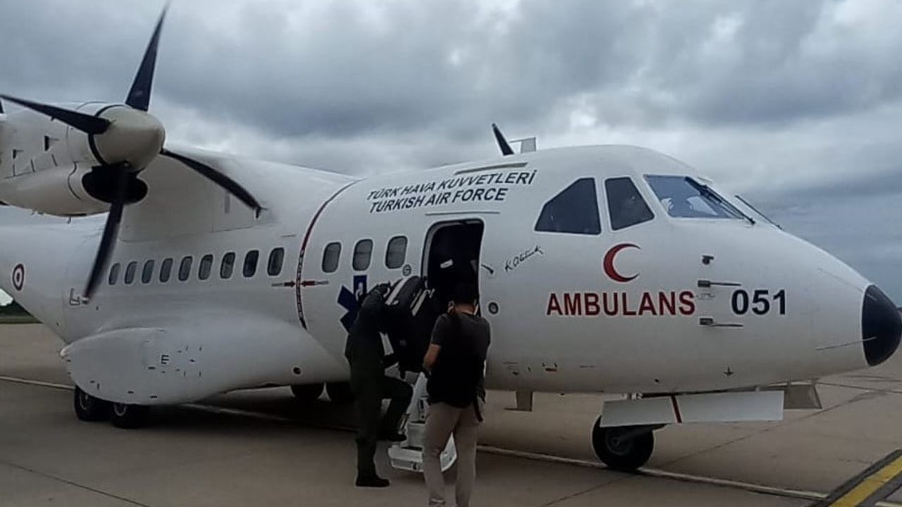 Ambulans uçakla Samsun’dan Ankara’ya 1 karaciğer ve 2 böbrek grefti ulaştırıldı