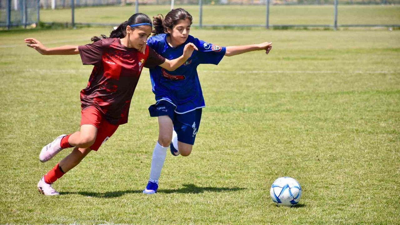 ANALİG yıldızlar futbol müsabakaları Afyonkarahisar'da başladı