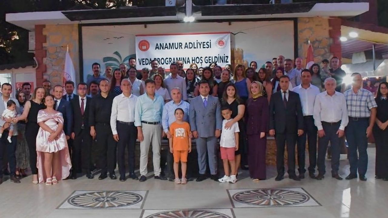 Anamur adliyesinde görev yeri değişen yargı mensuplarına veda programı