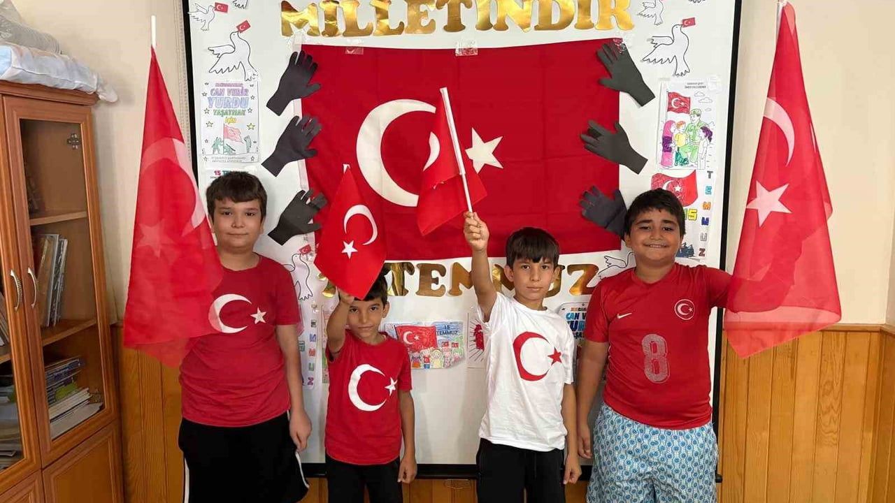 Anamur’da yaz Kur’an kursunda 15 Temmuz ruhu anlatıldı