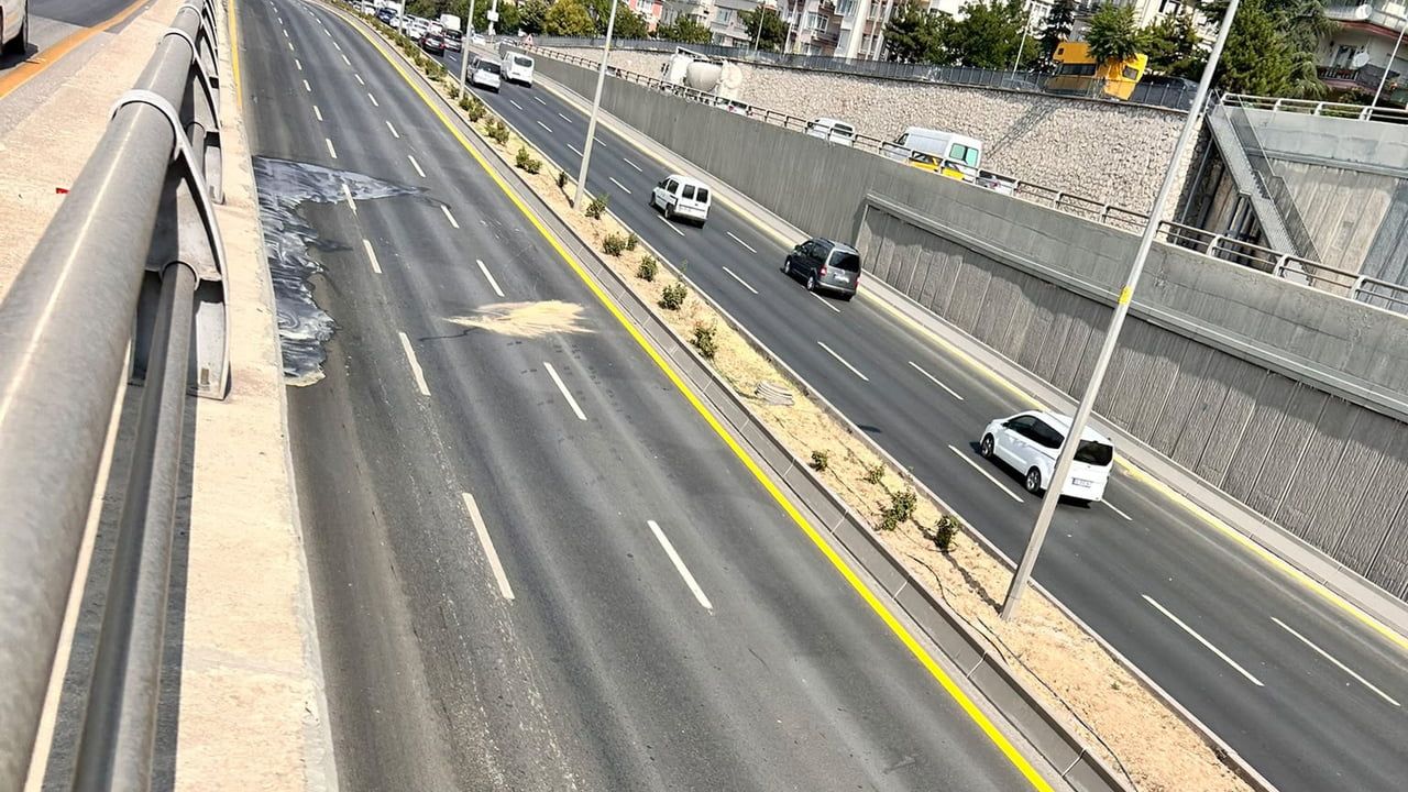 Ankara'da alt geçitte kontrolden çıkan motosikletin sürücüsü hayatını kaybetti