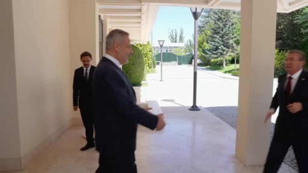 Ankara'da temas: Hakan Fidan ile Ünal Üstel bir araya geldi