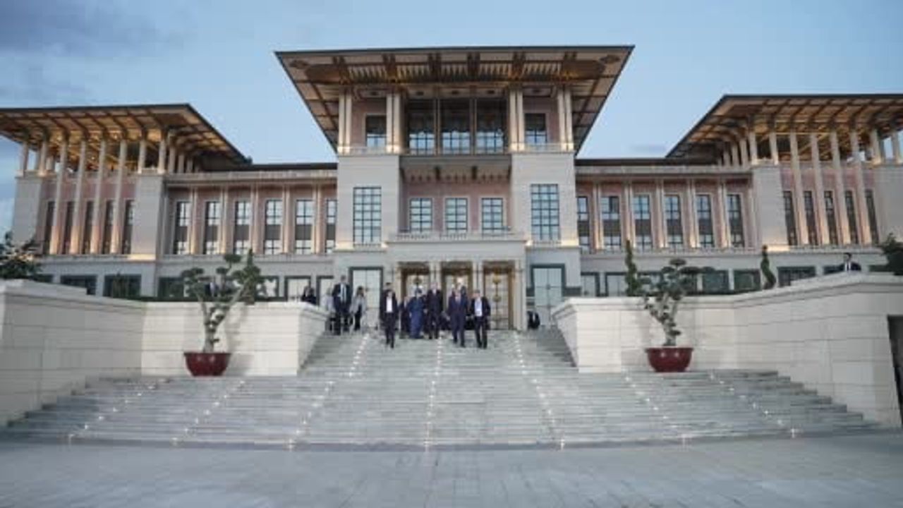 Ankara NATO liderler zirvesi'nden aile fotoğrafı