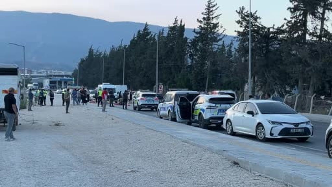 Antakya'da topunu almak isterken 11 yaşındaki çocuk hayatını kaybetti