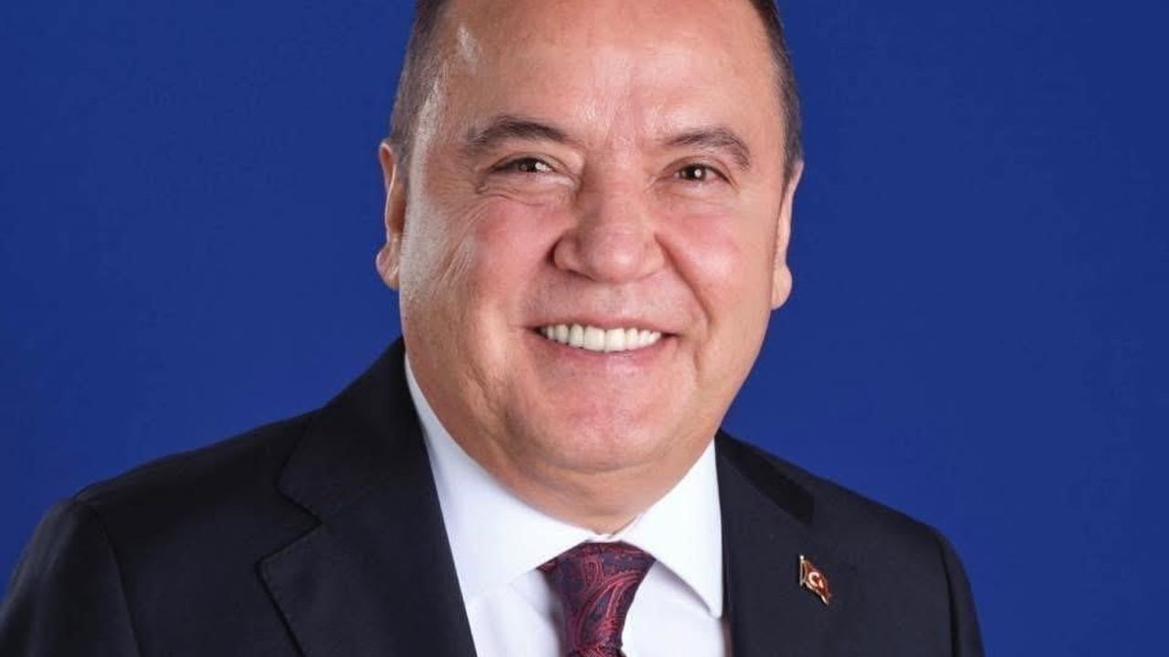 Antalya Büyükşehir davasında Böceklerin tutukluluğuna devam kararı