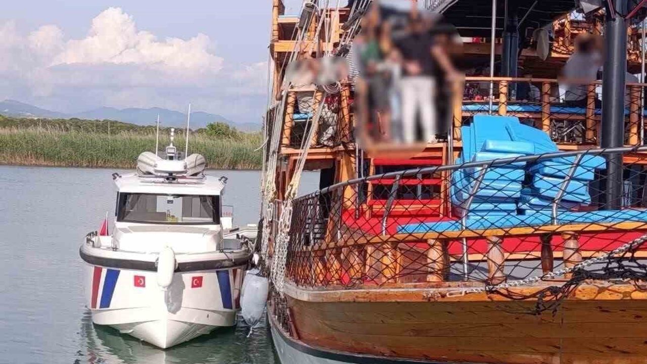 Antalya’da jandarmadan denizlerde denetim