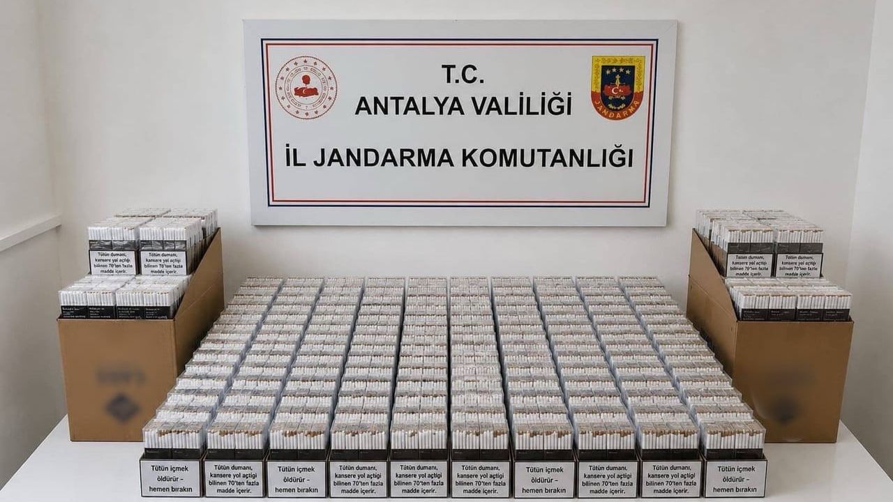 Antalya'da kaçak tütün operasyonunda 10 bin 680 makaron ele geçirildi