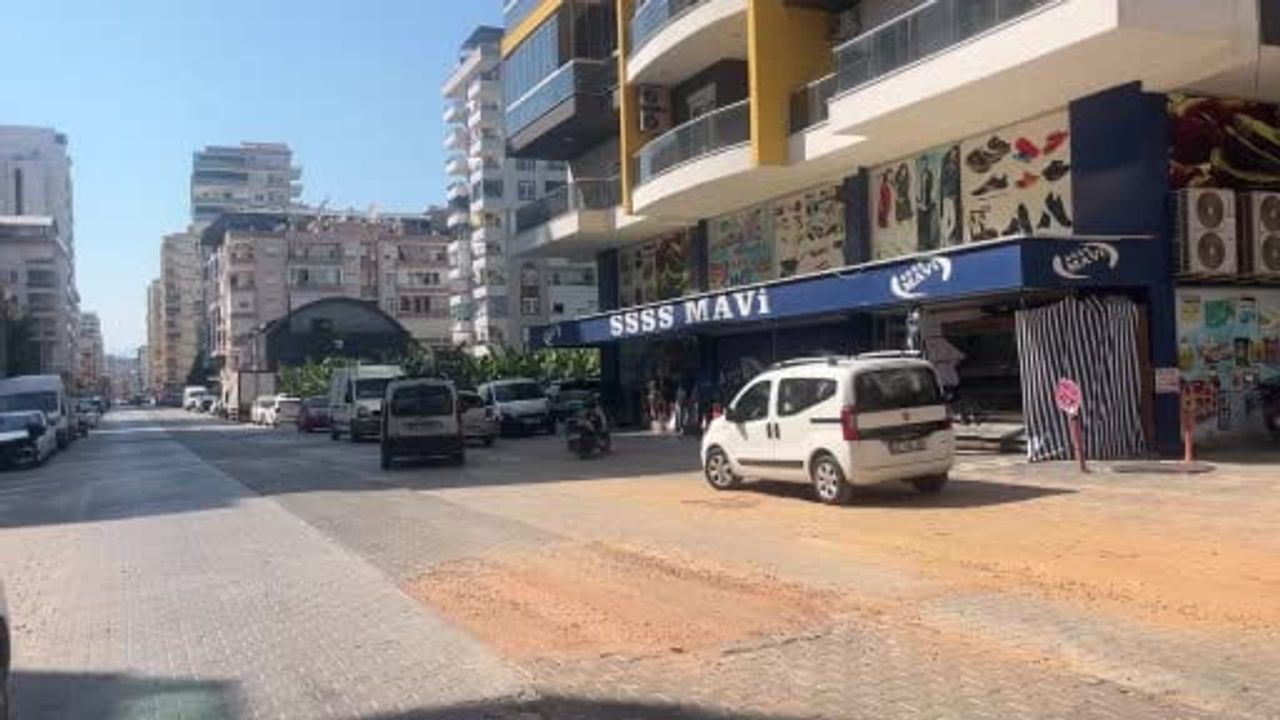 Antalya'da zincirleme kapkaç ve gasp: kasiyer yaşadığı şoku anlattı