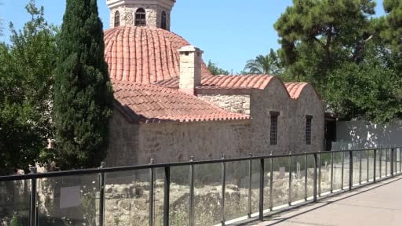 Antalya'nın tarihini tuvale taşıyan iki ressam