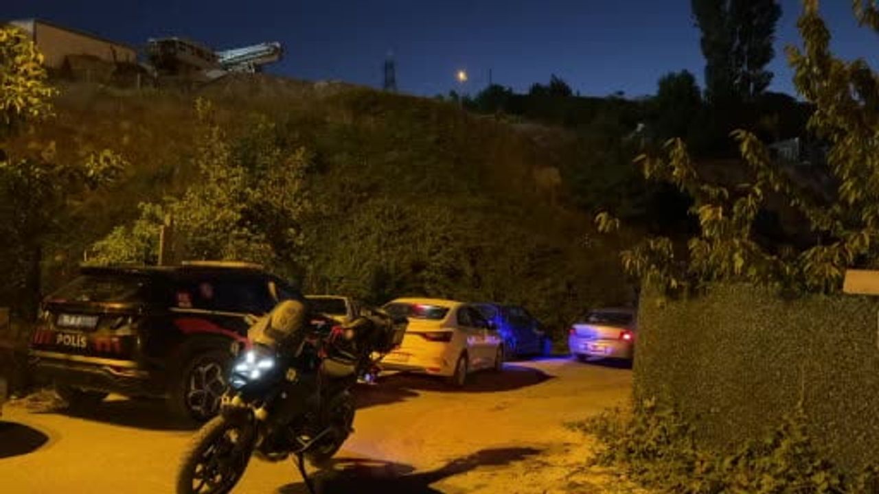 Arnavutköy'de pompalı tüfekle eski eşini ve çocuğunu öldüren kişi intihar etti