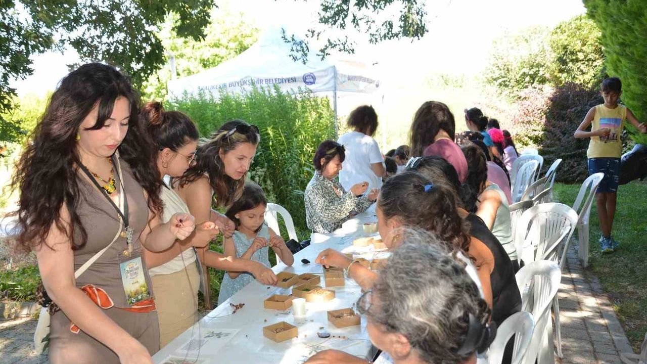 Aromaterapinin kalbi Balıkesir'de attı