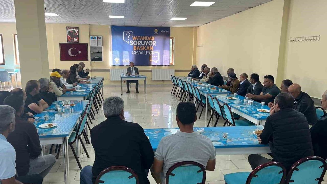 Arpaçay’da 'Vatandaş Soruyor, Başkan Cevaplıyor' programının 2. buluşması yapıldı