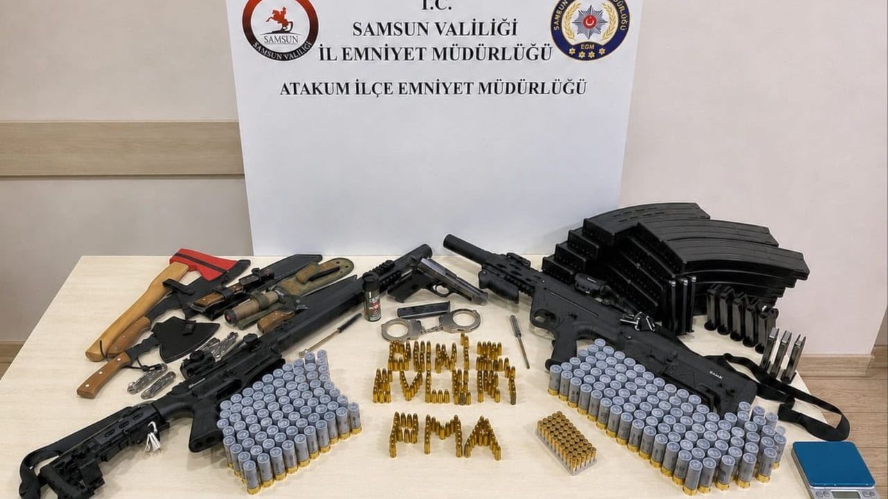 Atakum'da ruhsatsız silah ve çok sayıda mühimmat ele geçirildi
