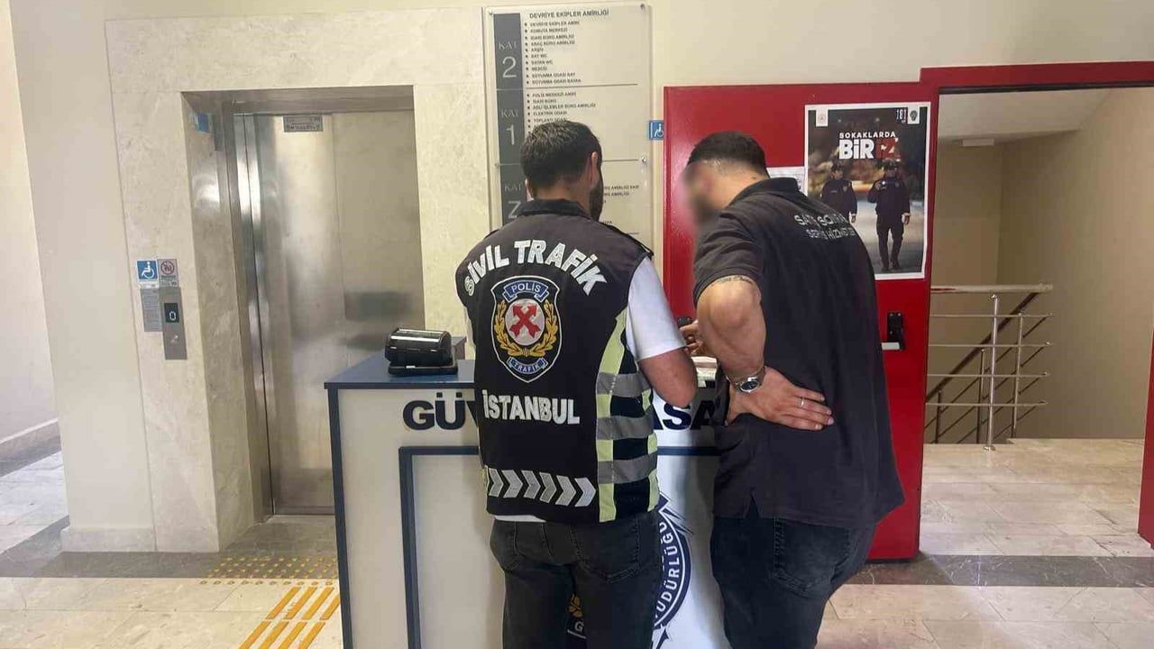 Ataşehir’de makas atan sürücüye sanal devriye ekiplerinden ağır para cezası