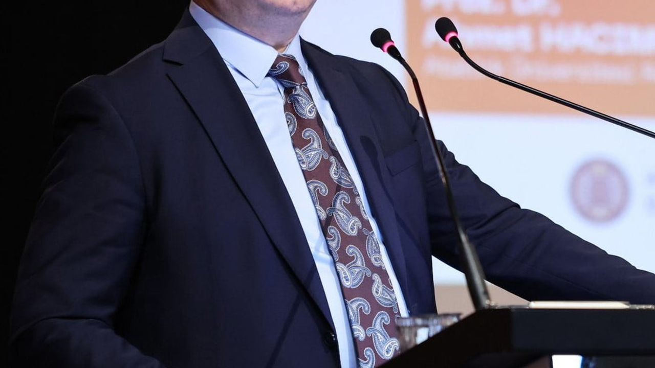 Atatürk Üniversitesi bilimsel etkide Türkiye'nin zirvesinde