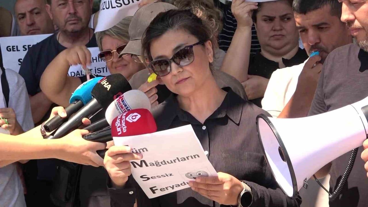Atış Yapı mağdurları Downtown önünde toplandı: evimizi istiyoruz
