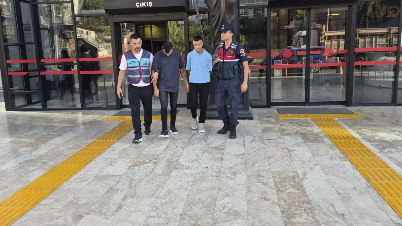 Avsallar'da güvenlik kayıtları hırsızları ele verdi: iki kişi tutuklandı
