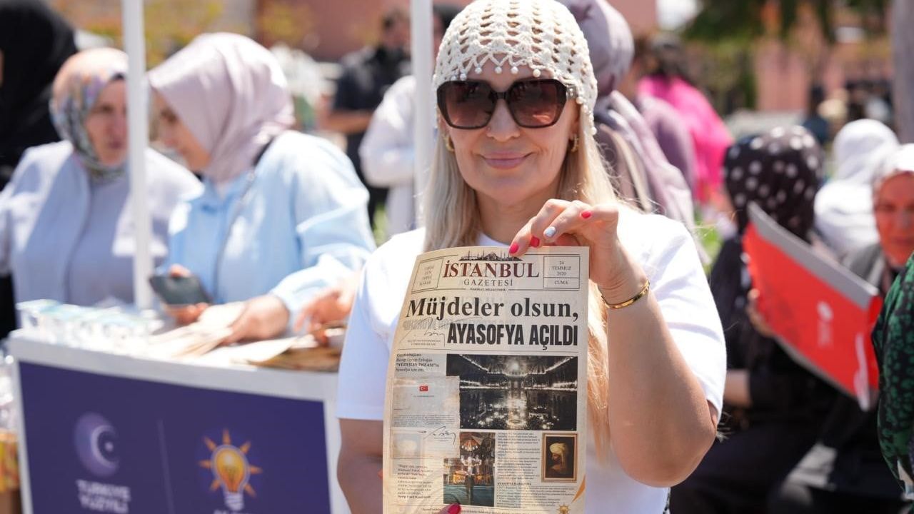 Ayasofya’nın 6. yıl dönümünde kadın kolları özel gazete ile anma