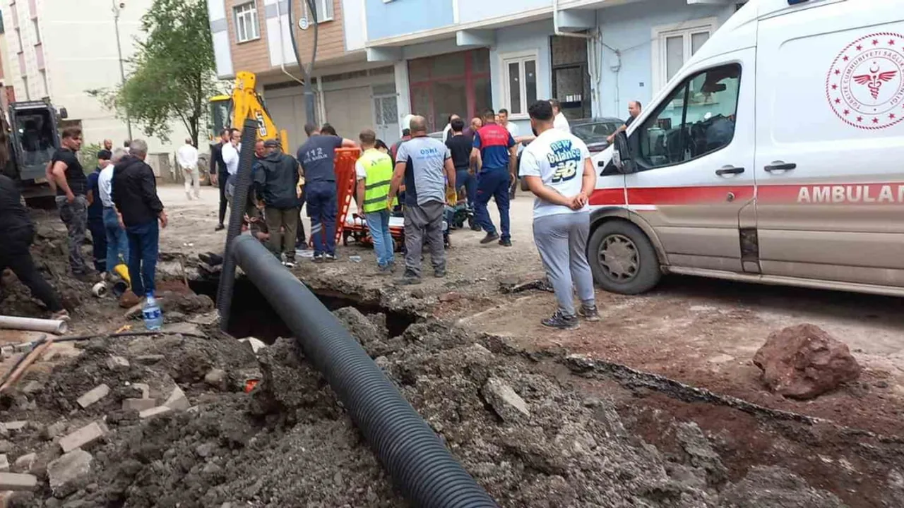 Aybastı'da altyapı çalışmasında göçük: 2 işçi yaralandı