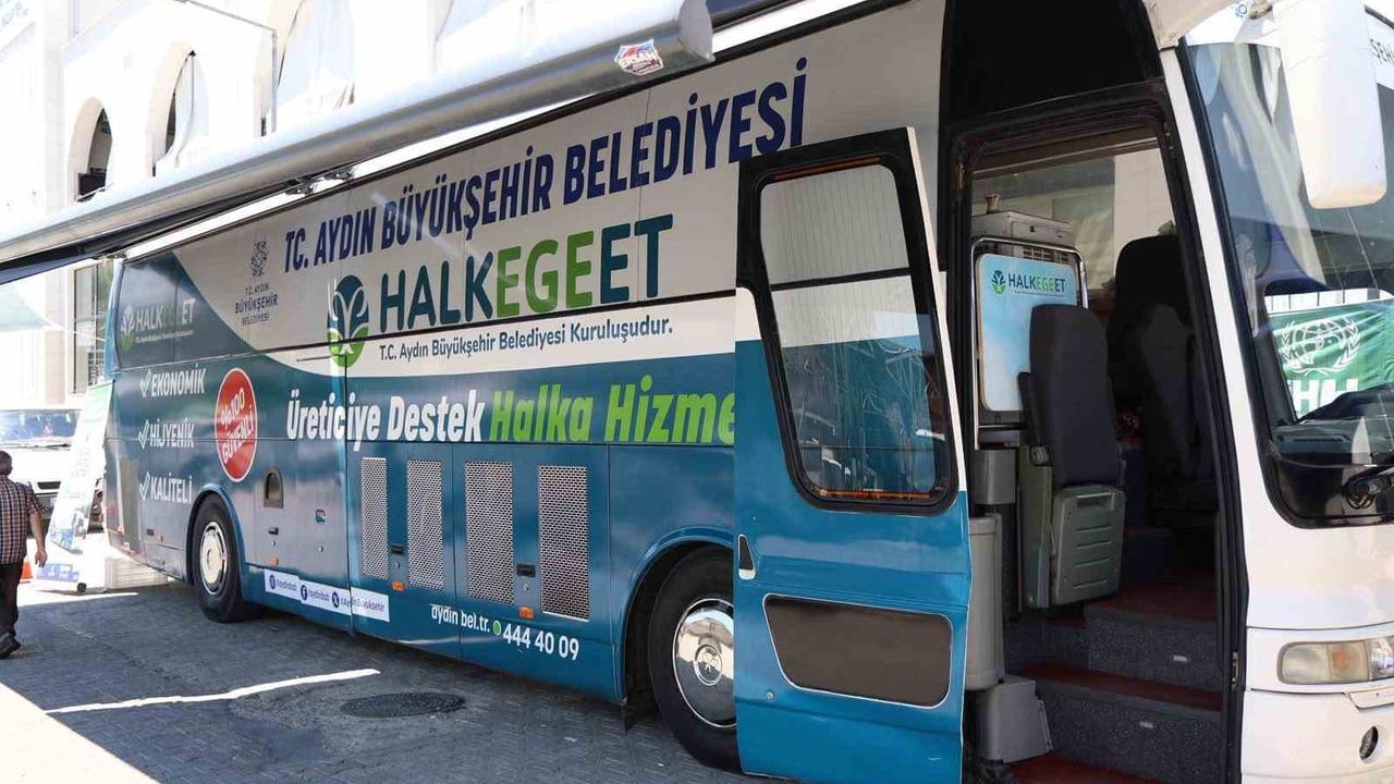 Aydın Büyükşehir Belediyesi'nin Mobil Halk Ege Et uygulaması Buharkent'te yoğun ilgi