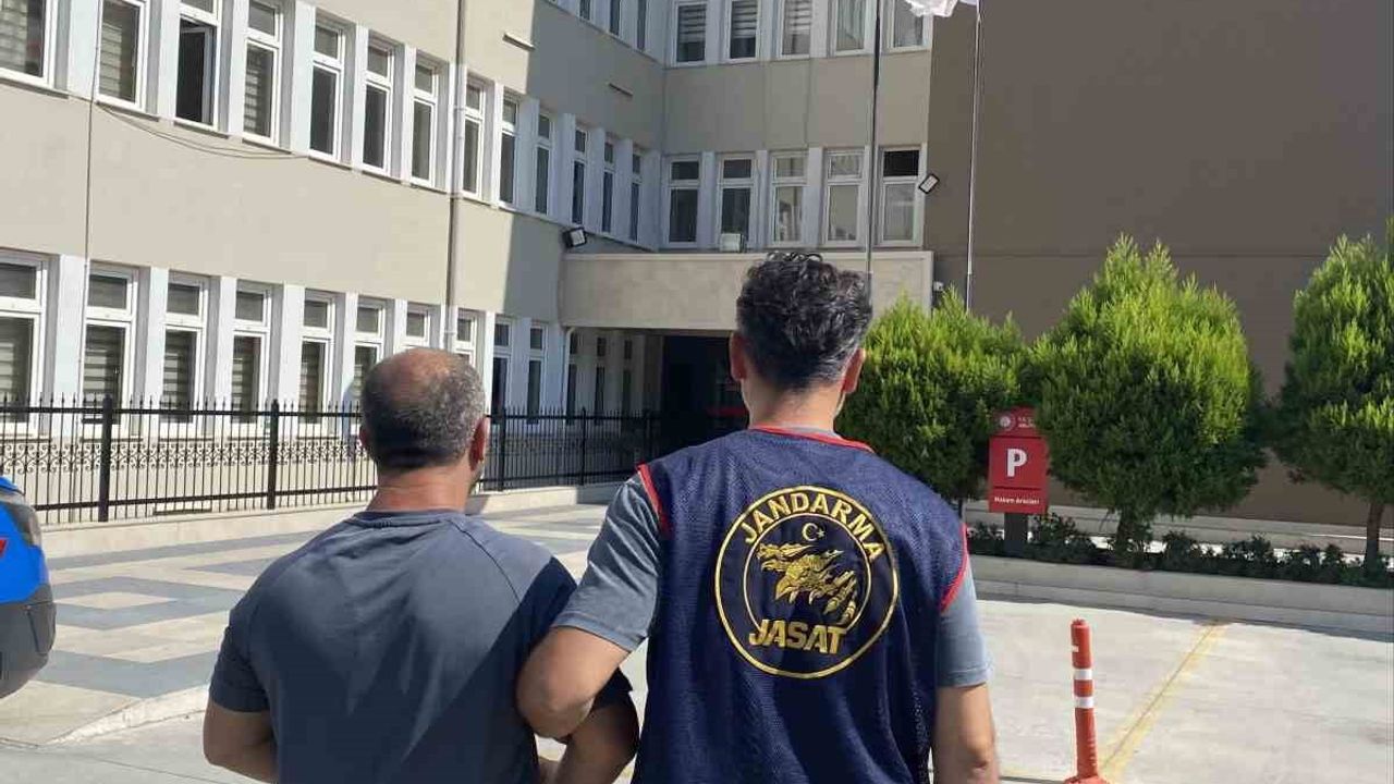 Aydın'da jandarma üç aranan hükümlüyü yakalayarak cezaevine gönderdi