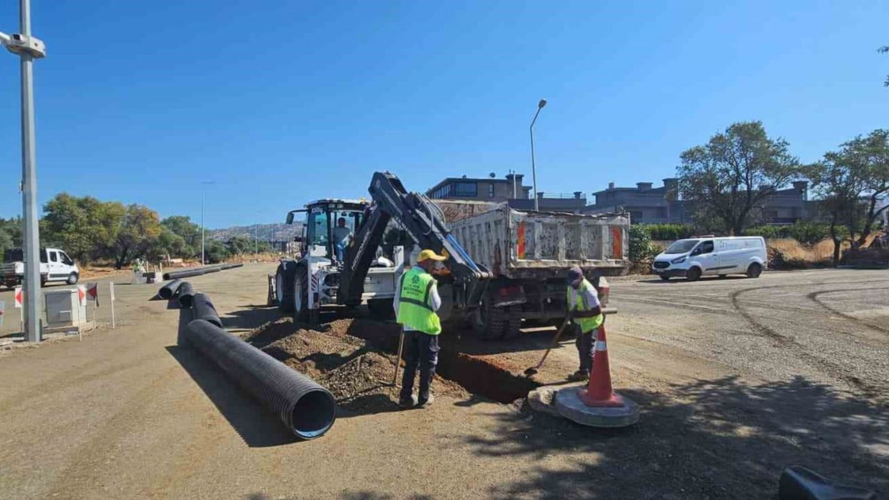 Aydın'ın dört bir yanında eş zamanlı yol çalışmaları sürüyor