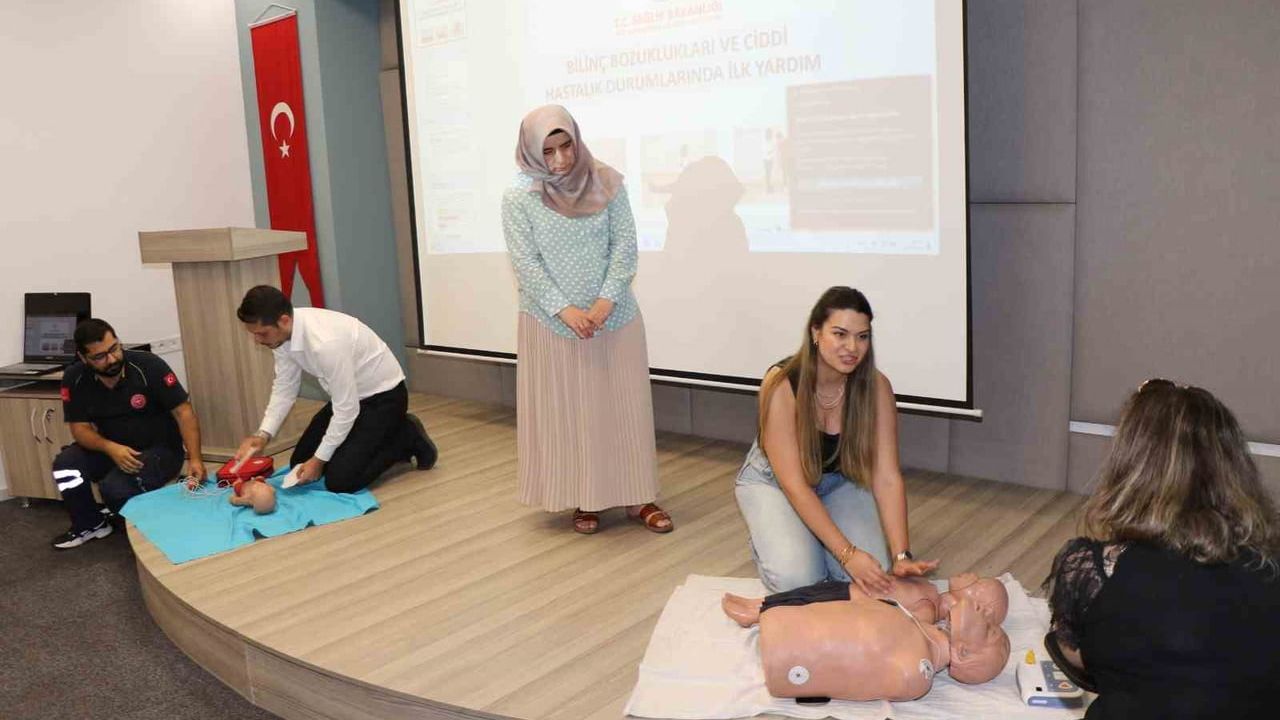 Aydın Ticaret Odası üyelerine temel ilk yardım eğitimi verildi