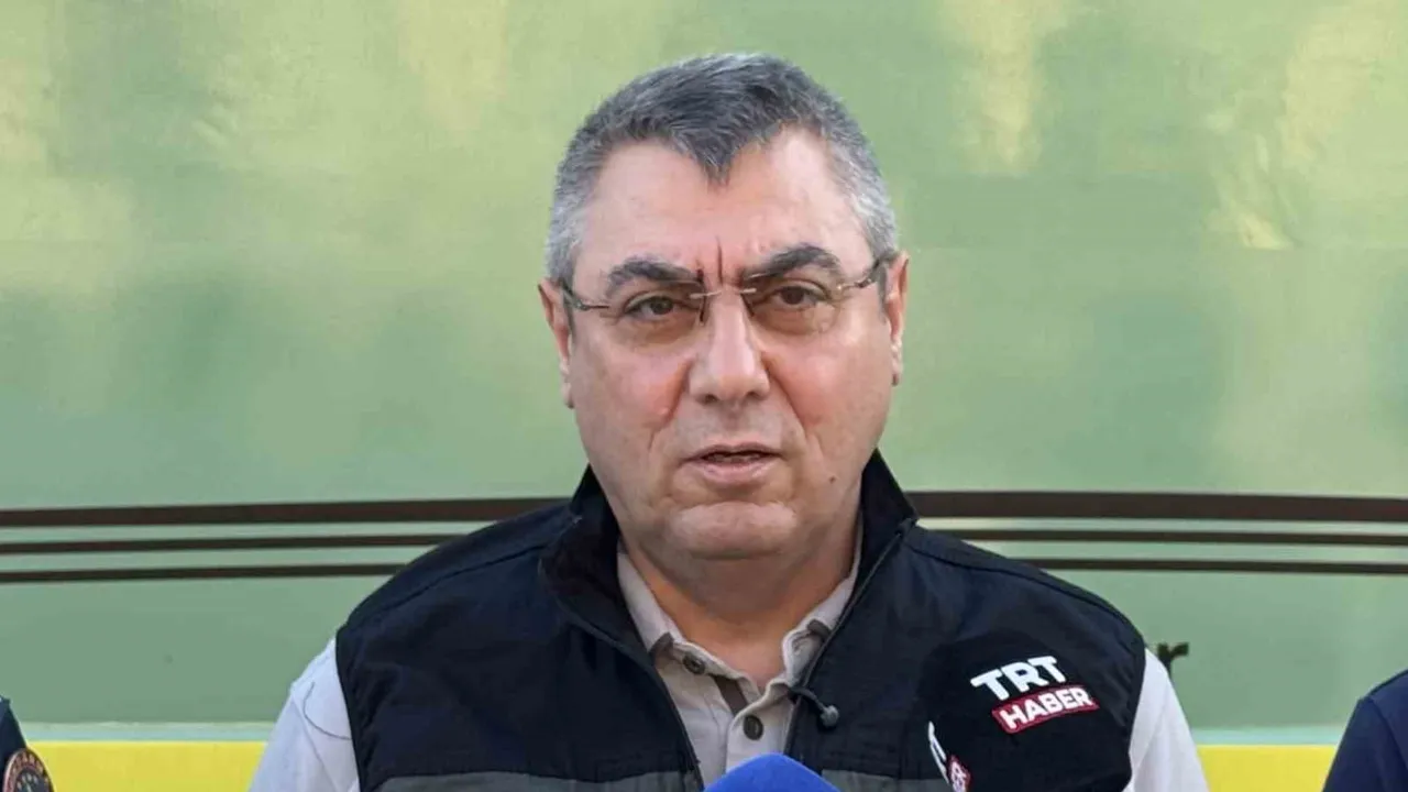 Aydıncık'ta 10 saatlik mücadeleyle orman yangını büyük ölçüde kontrol altına alındı