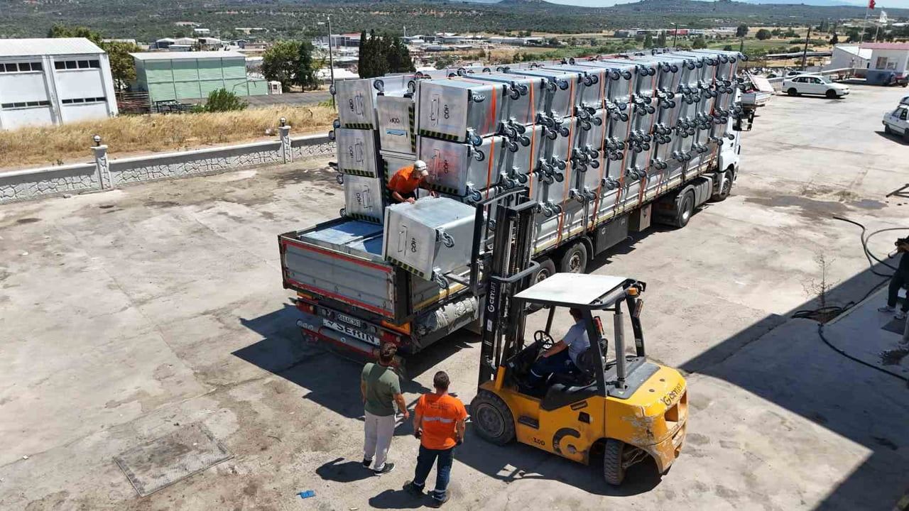 Ayvalık’ın sokaklarına 770 litrelik 1000 yeni konteyner geliyor