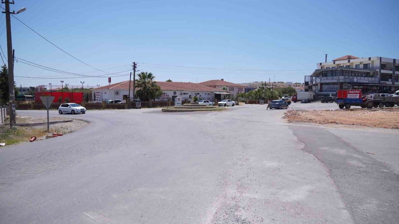 ayvalık trafiğini rahatlatacak yedinci akıllı kavşak hizmete hazırlanıyor