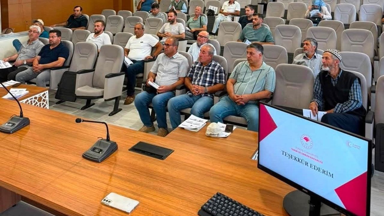 B-reçete ile güvenli üretim eğitimi Kütahya’da üreticilerle buluştu