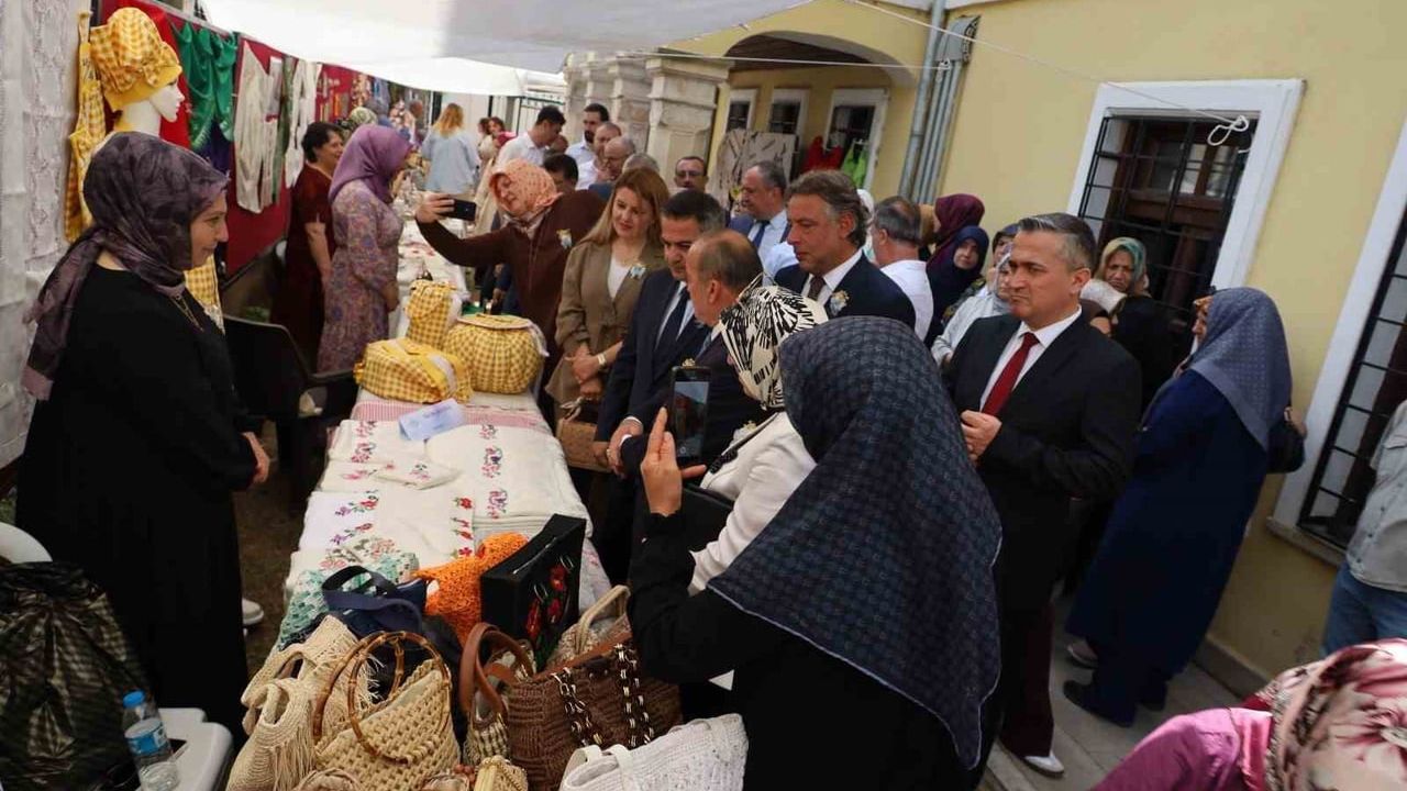 Bafra Mehmet Yıldız Halk Eğitimi Merkezi HEMKAP'ta Türkiye birincisi oldu
