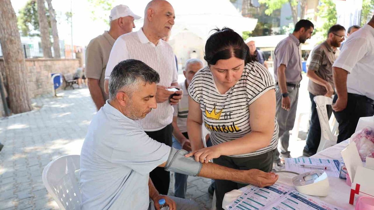 Bağcılar'da camilerde sağlık taraması yapıldı