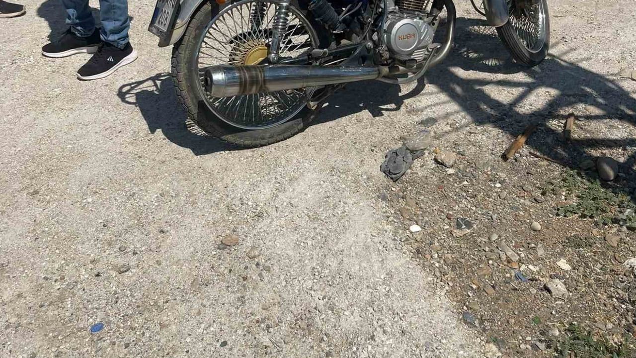 Bahçe'de yeni mahalle hastane caddesi'nde çarpışma: motosiklet sürücüsü yaralandı