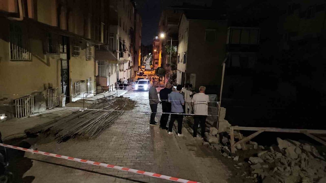 Bahçelievler’de temeli kazılan alana komşu 7 katlı binadan çatlama sesi gelince tahliye edildi