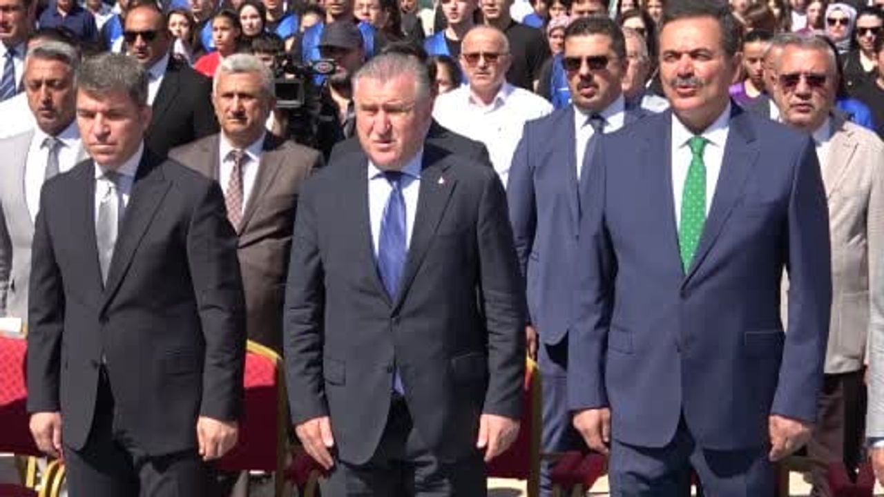 Bakan Bak: Türkiye NATO zirvesinde gücünü gösterdi