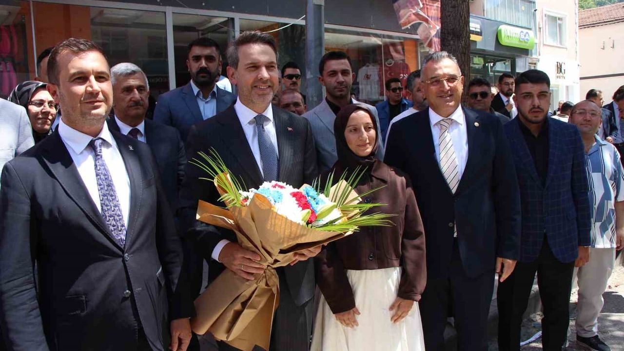 Bakan Bayraktar: doğal gaz desteğinde ihtiyaç sahibi olanla olmayanı biraz ayıralım