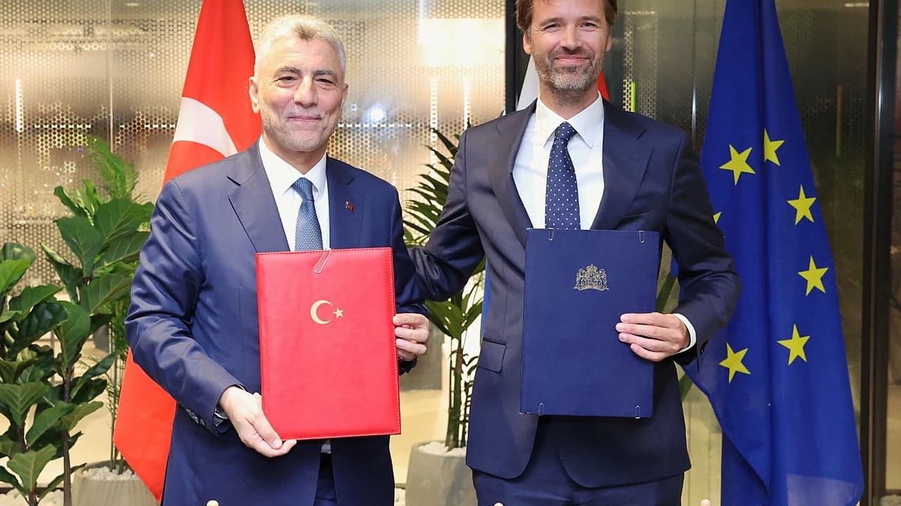 Bakan Bolat, Türkiye-Hollanda 6. dönem JETCO toplantısı'na katıldı