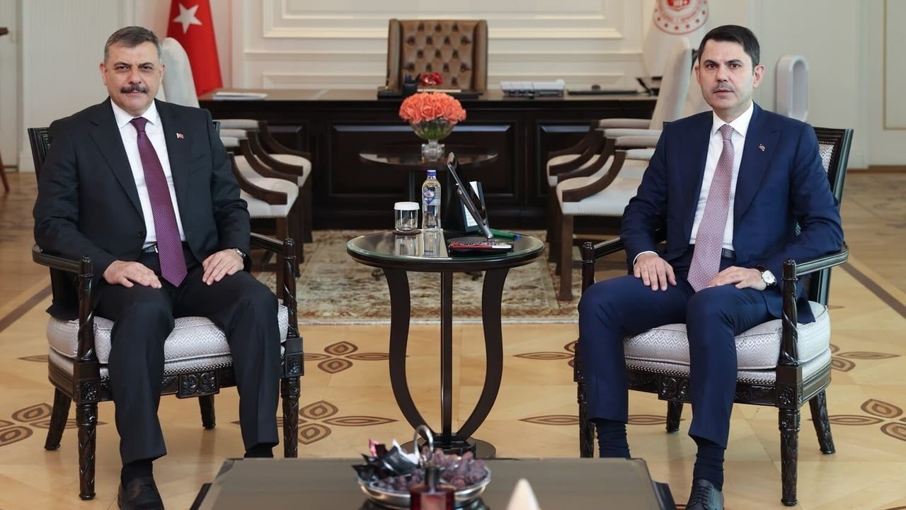 Bakan Çiftçi'den bakan Kurum'a ziyaret