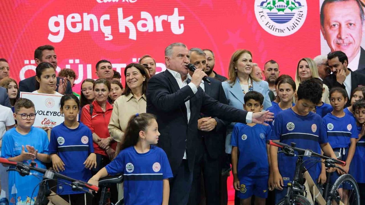 Bakan Osman Aşkın Bak: gençleri spora yönlendirmek önceliğimiz