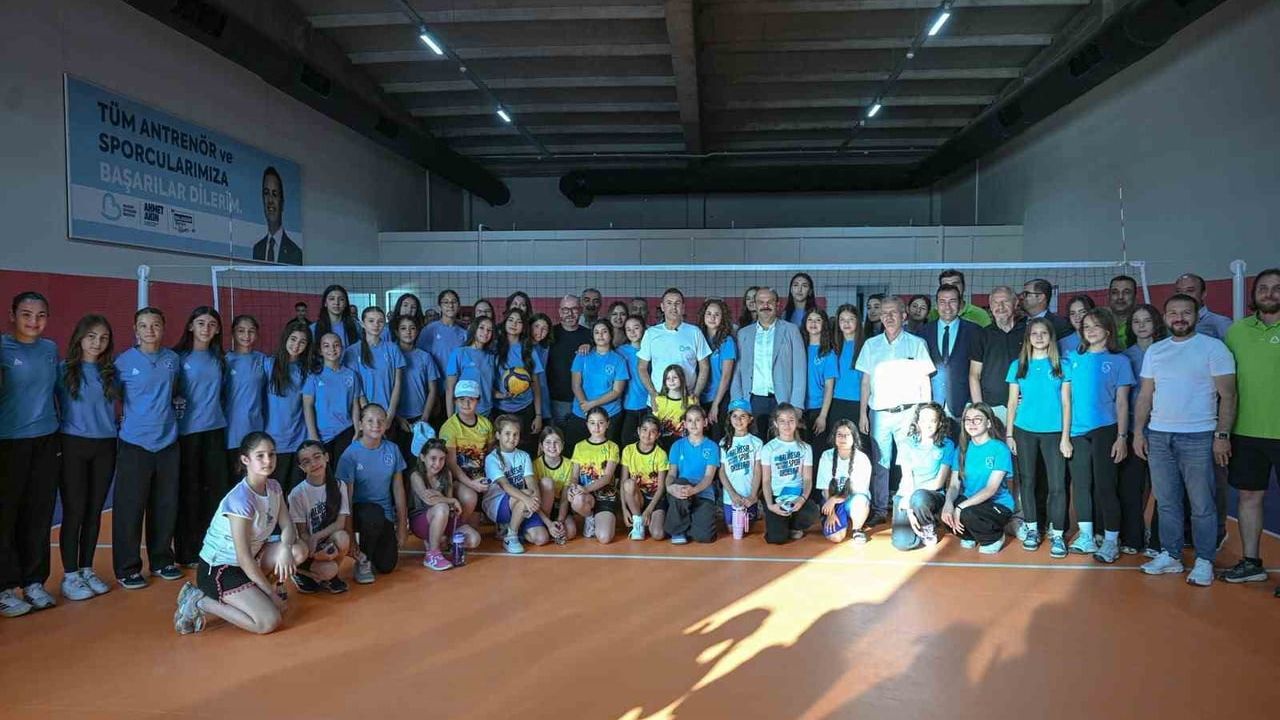 Balıkesir büyükşehir Ali Hikmet Paşa'daki atıl depoları spor kompleksine dönüştürdü