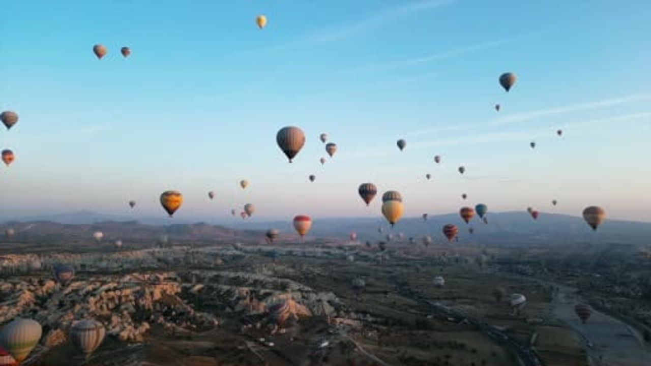 Balon turizminde yolcu sayısı başkentin nüfusunu aştı