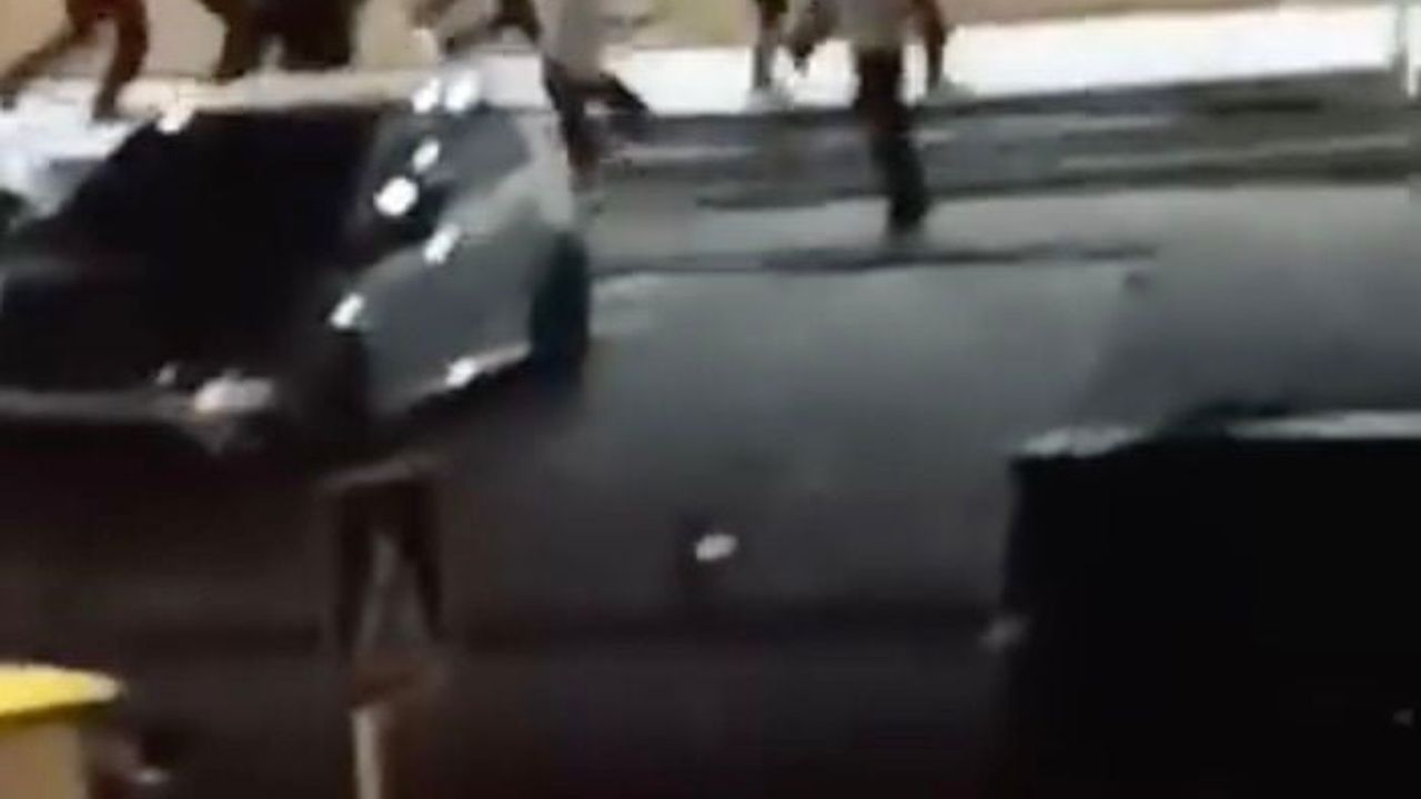 Başakşehir'de iki grup arasında gece kavgası
