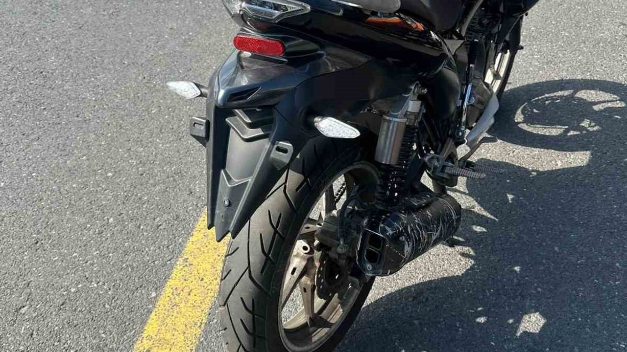 Başakşehir'de plakasız ve ehliyetsiz motosiklete 131 bin lira ceza