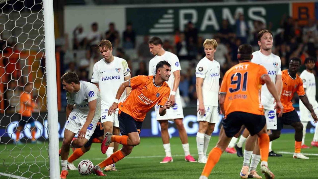 Başakşehir sezonu Emin Bayram'ın golüyle açtı
