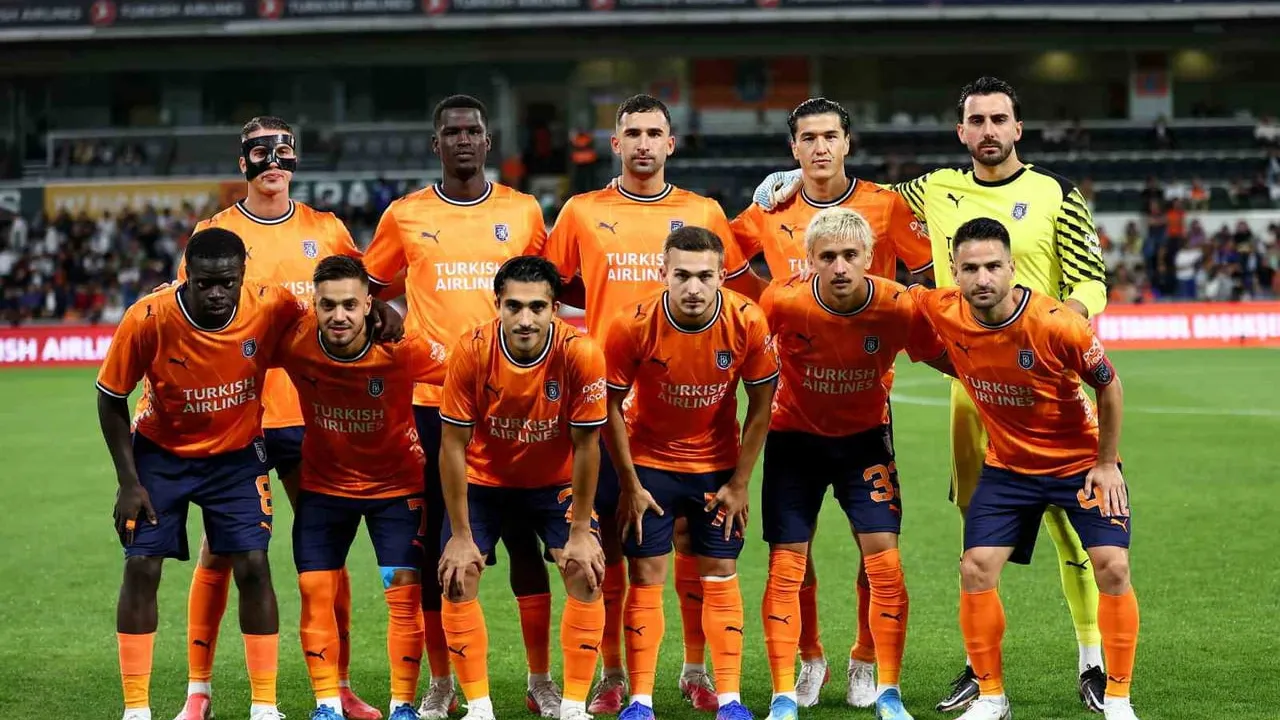 Başakşehir tur umuduyla Finlandiya'ya çıkıyor